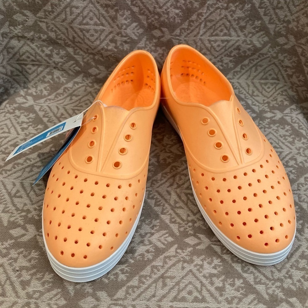 NATIVE Sz 9 Jericho Slip On Rubber Comfort Perforated Top Flats  Shoes